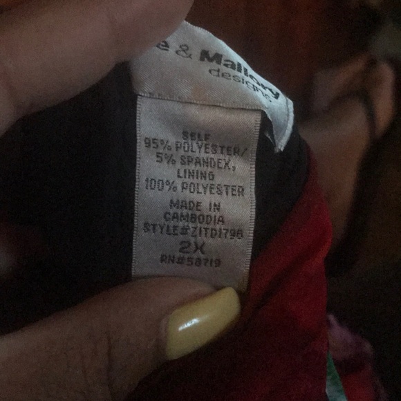 Pretty Maxi Dress - Picture 3 of 3